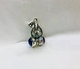 Кулон "Тришула с барабанчиком и с фиолетовым камнем", серебро, 3 см.