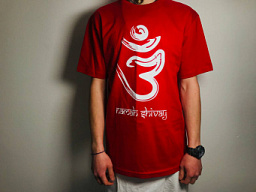 Футболка мужская "Ом Намах Шивая", красная